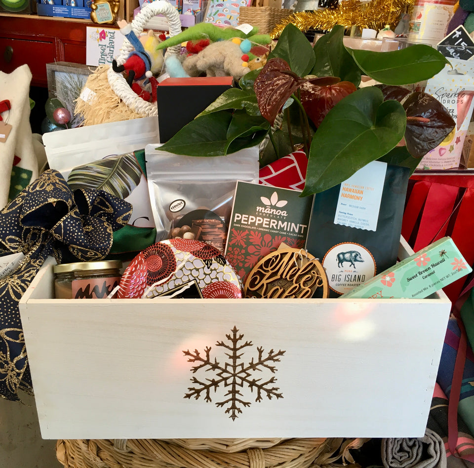 Example of Santa’s Sleigh gift box with mostly local items