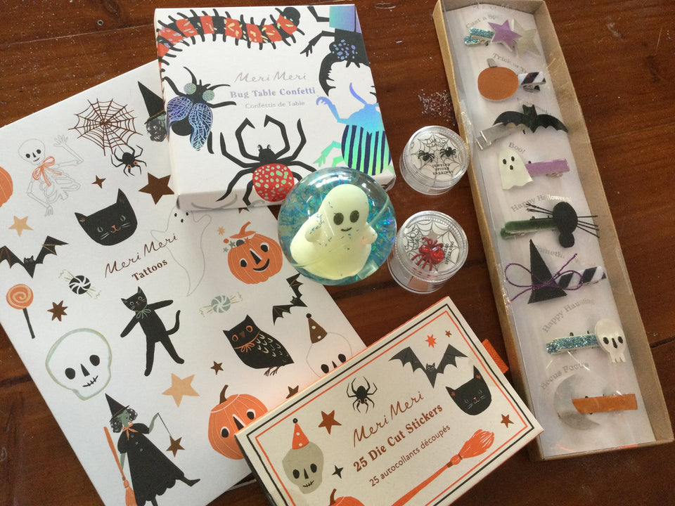 Examples of the Halloween items that can come in the deluxe basket (we pick 3)