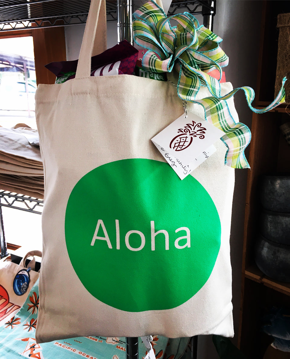 example of tote with ribbon and gift tag