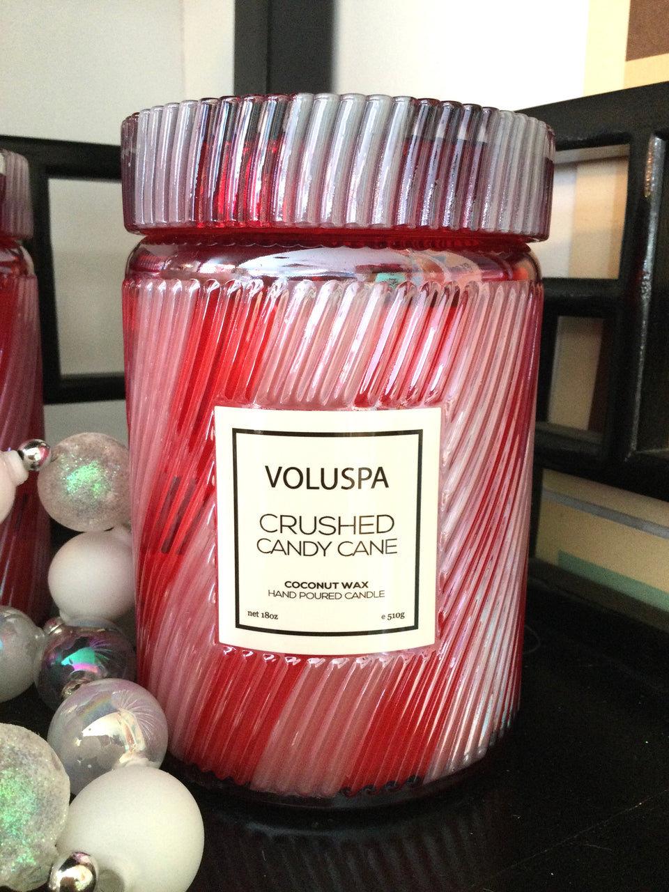 Crushed candy cane candle