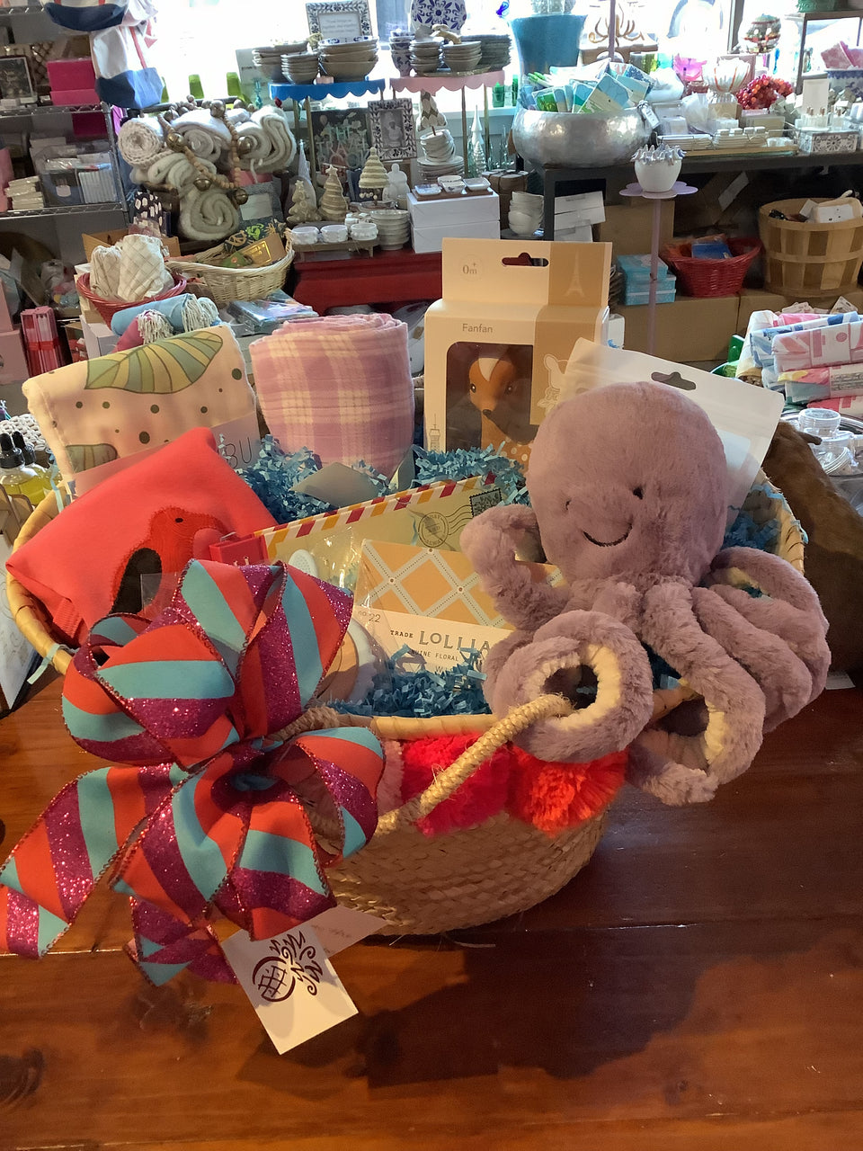 Custom Baby Basket - free delivery on Oahu Gift