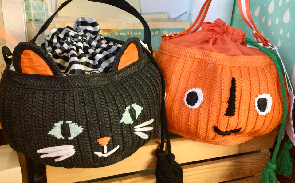 Black cat and pumpkin baskets