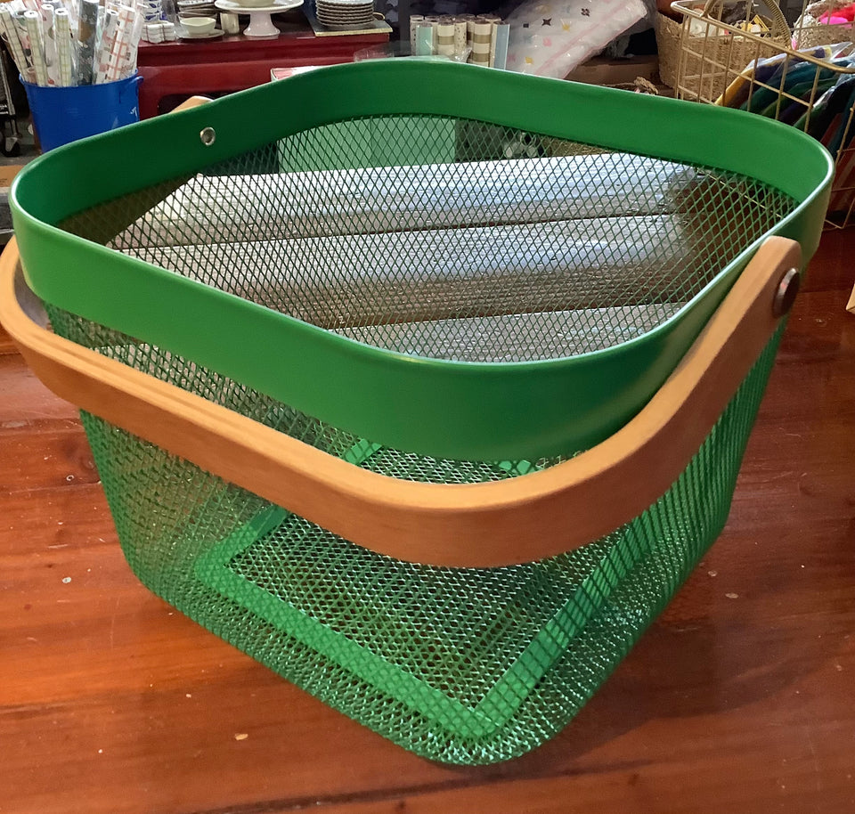 Metal Mesh Basket Tote with Wooden Handle - Free delivery on Oahu included