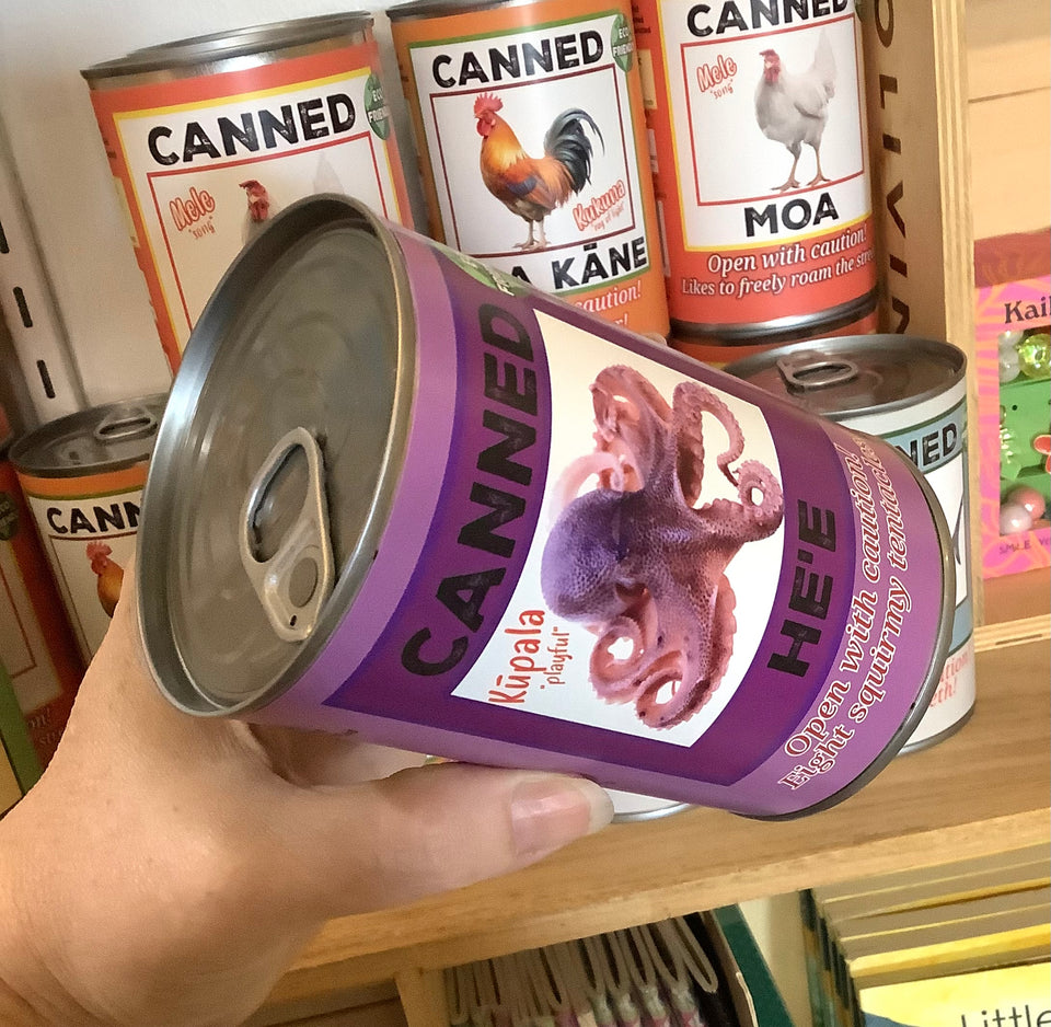 Close up of the pop top on the can