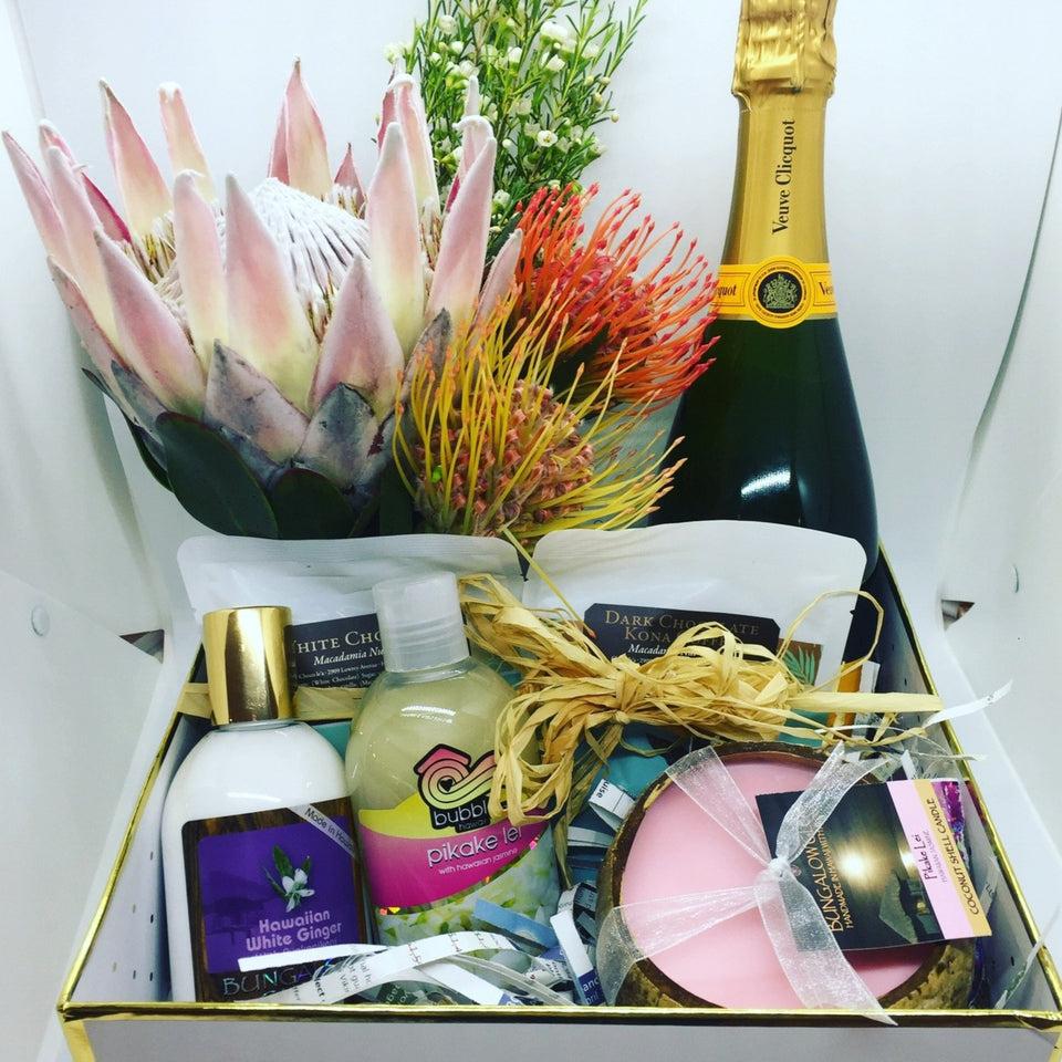Gift Boxes, Gift Box Ideas, Curated Gift Boxes | Bookblock | Curated gift  boxes, Perfume gift, Champagne gift